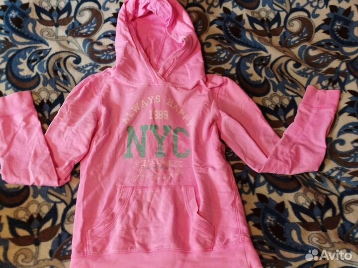 Пакетом женские вещи