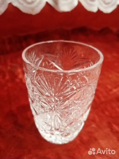 Рюмки, стаканы, графин