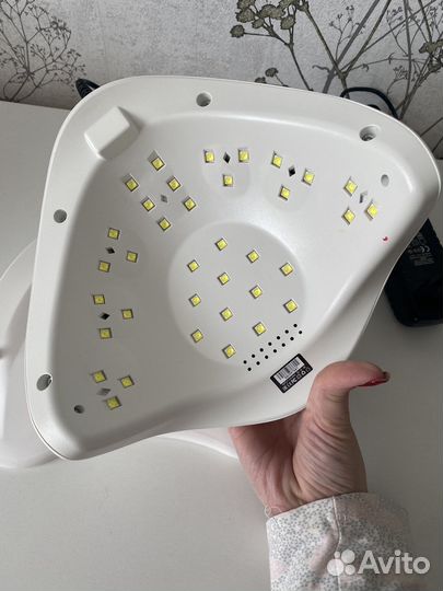 Лампа для маникюра