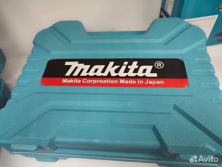 Шуруповерт Makita 12 V