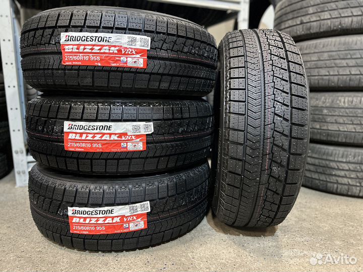 Bridgestone Blizzak VRX 215/60 R16 95S