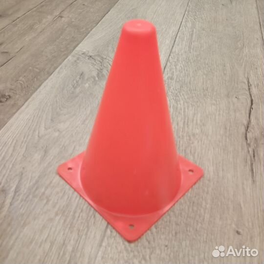 Конус дорожный сигнальный