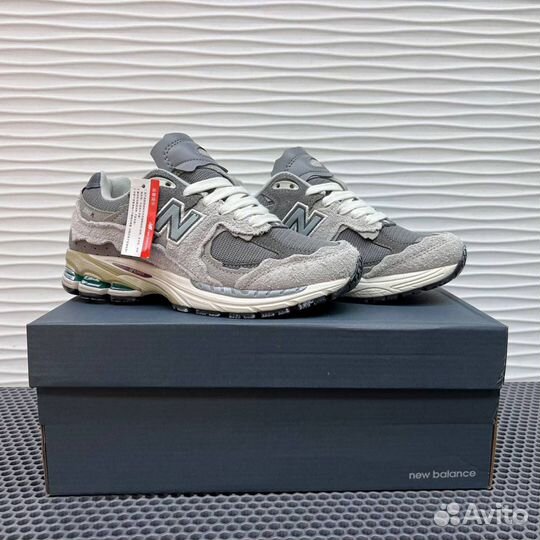 Кроссовки New Balance 2002R мужские