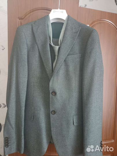 Мужской костюм тройка