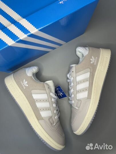 Кроссовки Adidas Forum low