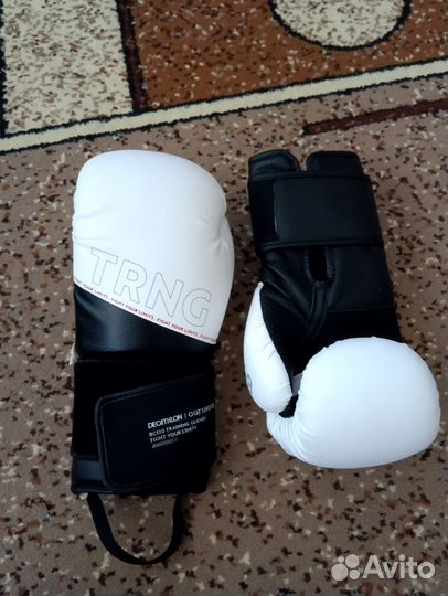 Боксерские перчатки 8 унций + защита голени