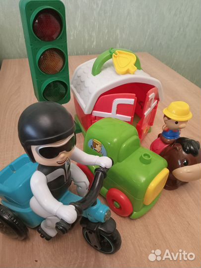 Музыкальные игрушки и книги