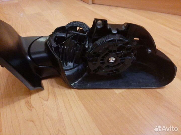 Зеркало заднего вида на Kia Rio 4