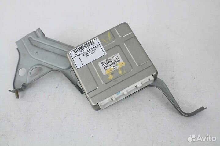 Блок управления toyota Kluger CU2 00-07 (89221-481