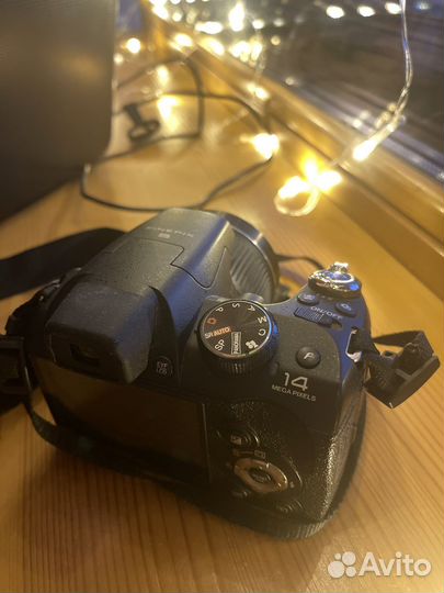 Зеркальный фотоаппарат