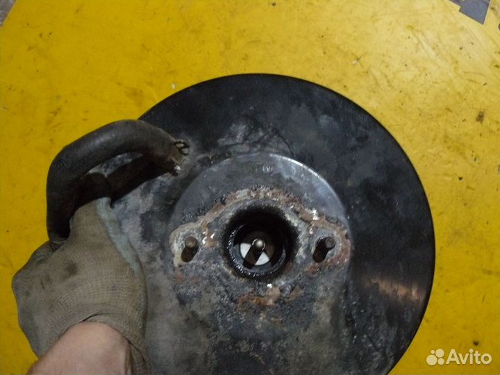 Усилитель тормозов вакуумный Для Kia Rio 2003г