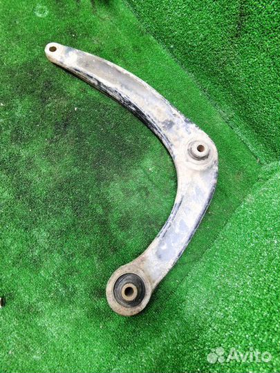 Рычаг передний правый Citroen C4 седан 1.6 116Л.С