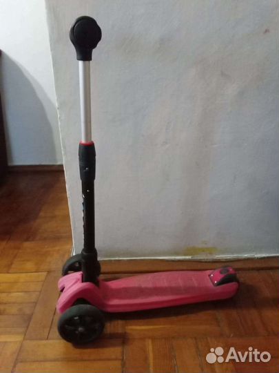 Продам детский самокат б/у
