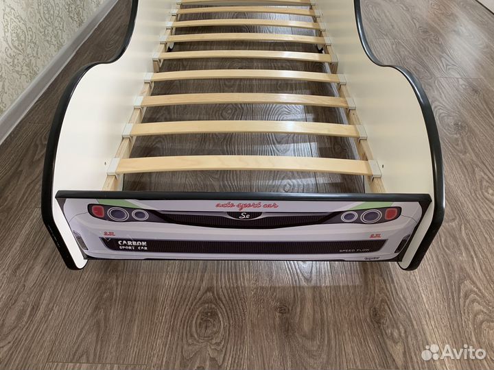 Детская кровать машинка с матрасом