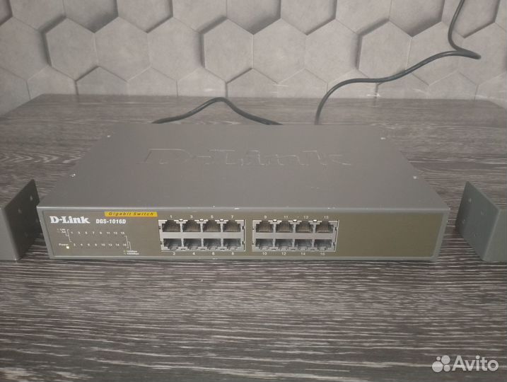 Гигабитный коммутатор Dlink DGS-1016D