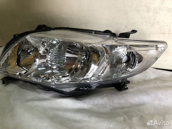 Фара Toyota Corolla 150