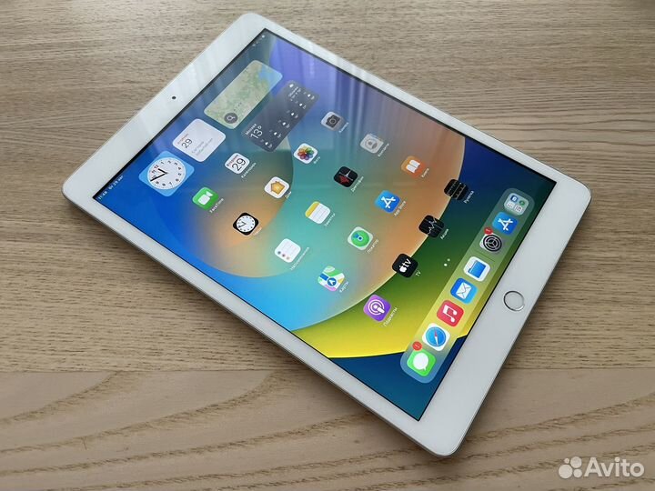 iPad 7 2019 WiFi 32Gb Оригинальный