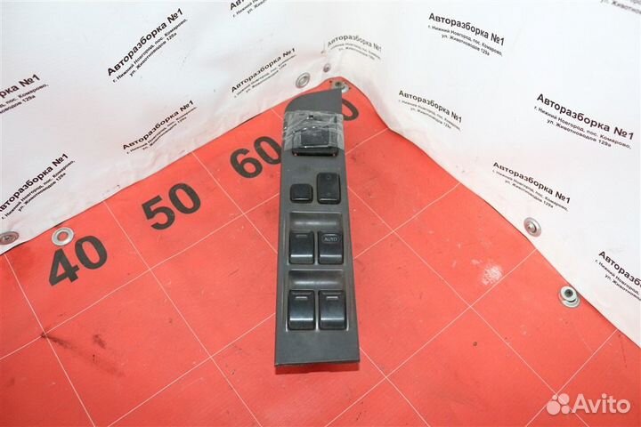 Блок управления стеклоподъемниками Toyota Hilux