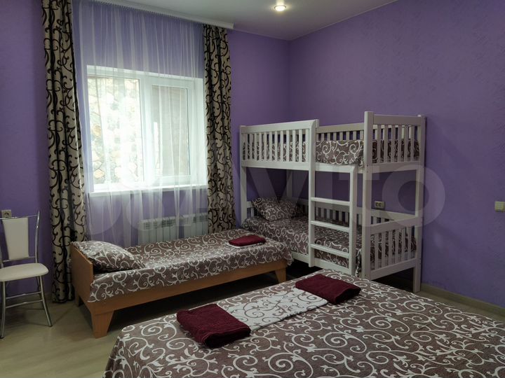 Комната 25 м² в > 9-к., 1/2 эт.