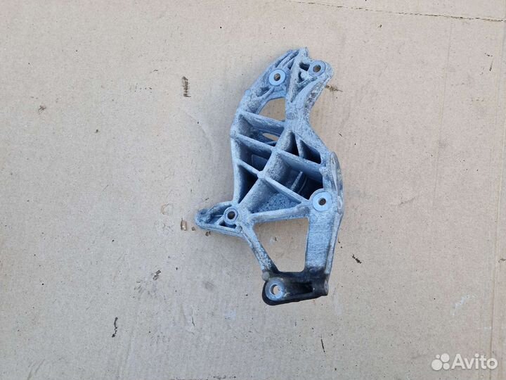 Кронштейн Крепления кондиционера BMW 1