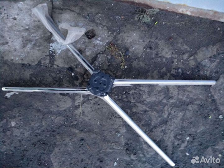 Подставка для телевизора