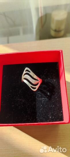 Серебряное кольцо