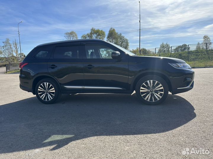 Mitsubishi Outlander 2.0 CVT, 2019, 33 500 км