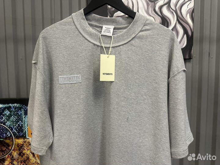Футболка vetements