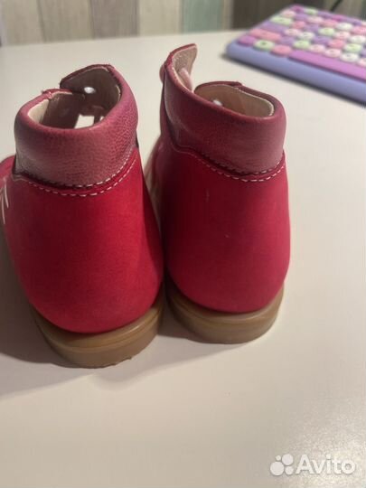 Босоножки на первый шаг Totoo