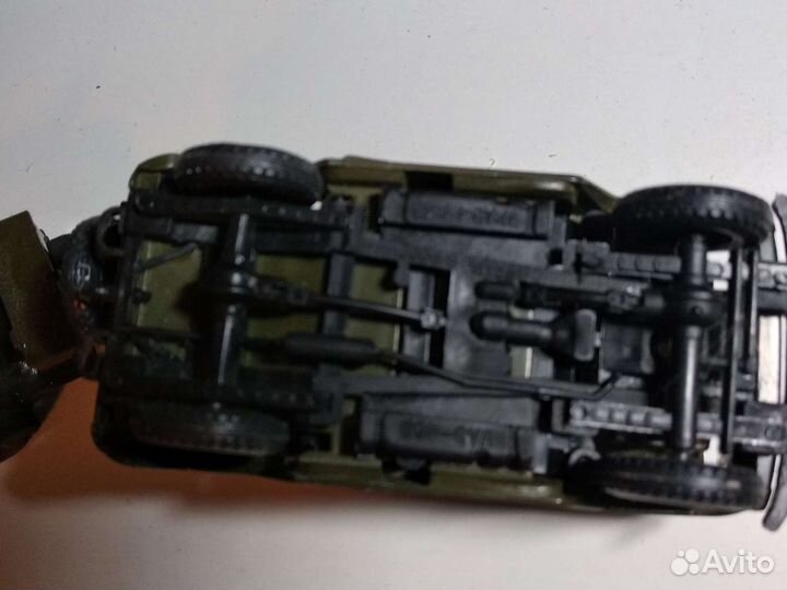 Модель автомобиля УАЗ 1*43