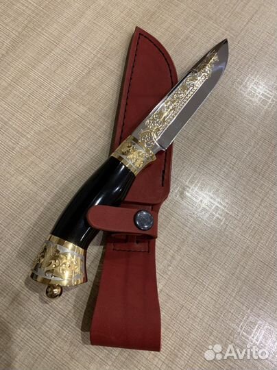 Нож украшенный