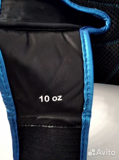 Боксерские перчатки Clinch Aero, 10 oz