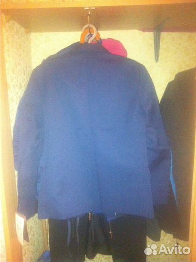 Продается новый пиджак на мальчика