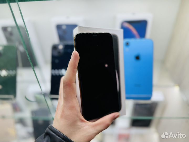 iPhone Xs, 64 ГБ
