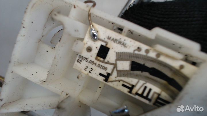 Датчик уровня топлива Nissan Terrano 2, 2003