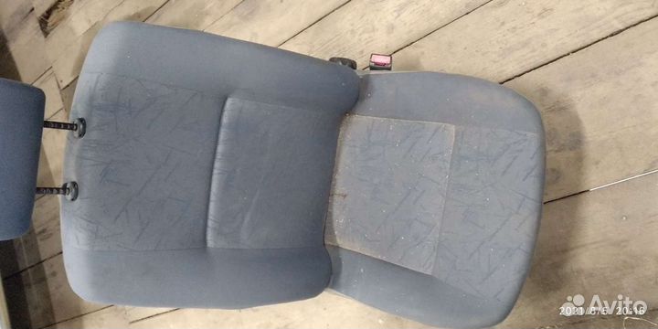 Переднее сидение Рено логан