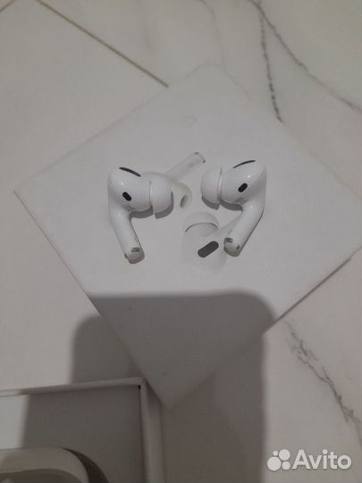 Беспроводные наушники / AirPods Pro