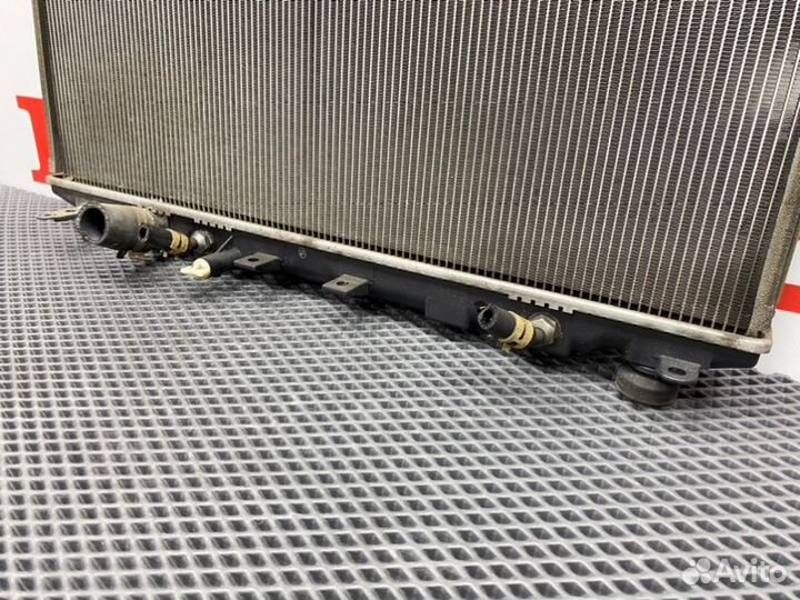 Радиатор охлаждения двигателя Honda Civic