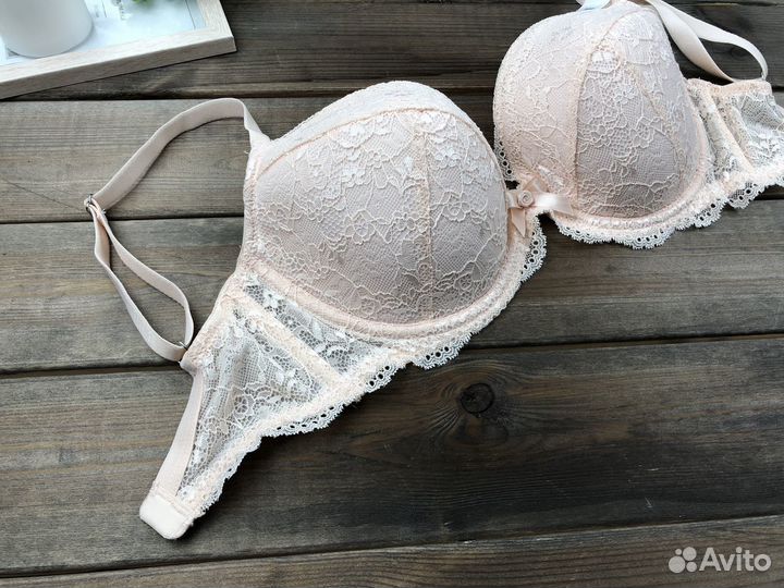 Бюстгальтер бежевый новый Boux avenue