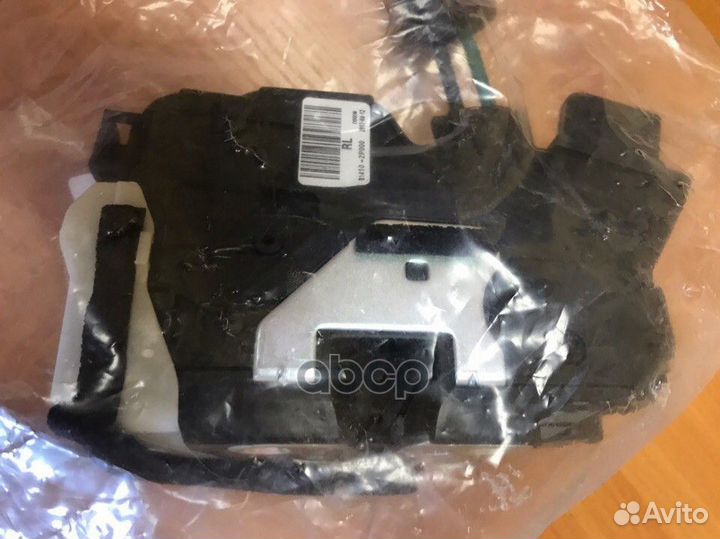 Замок двери задней левой Sorento (XM) (2009) 8