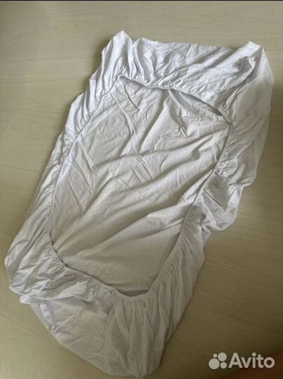 Простынь на резинке