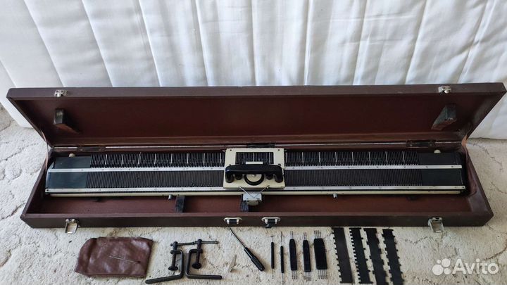 Ручная вязальная машина Нева-1