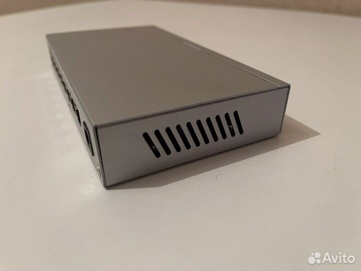 Коммутатор Zyxel ES-108 8 портов