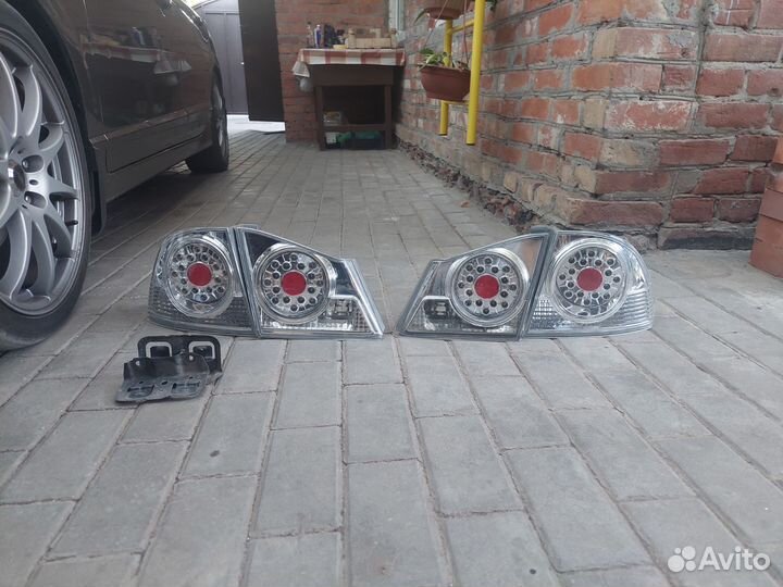 Задние фары honda civic 4d