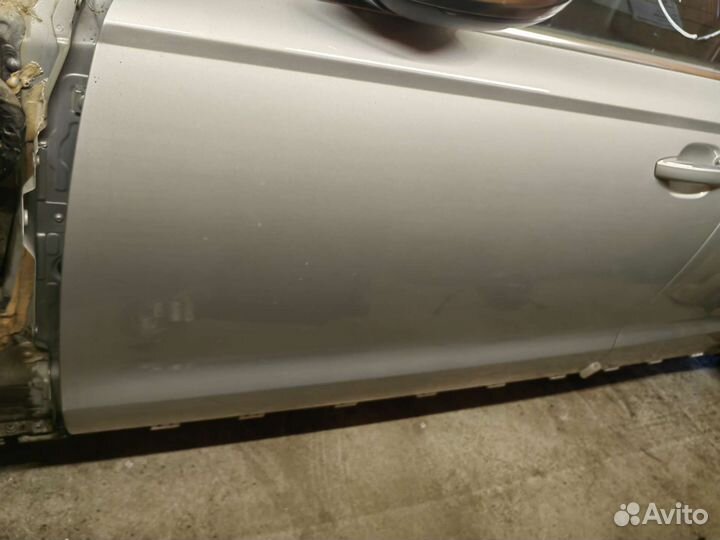 Audi A6 C7 Дверь передняя левая 4G0831051 LX7W