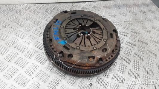 Маховик демпферный дизельный skoda octavia A5 (FML