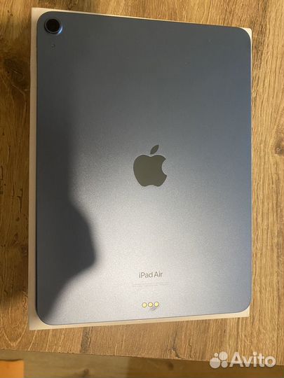 iPad air 5 64 gb blue