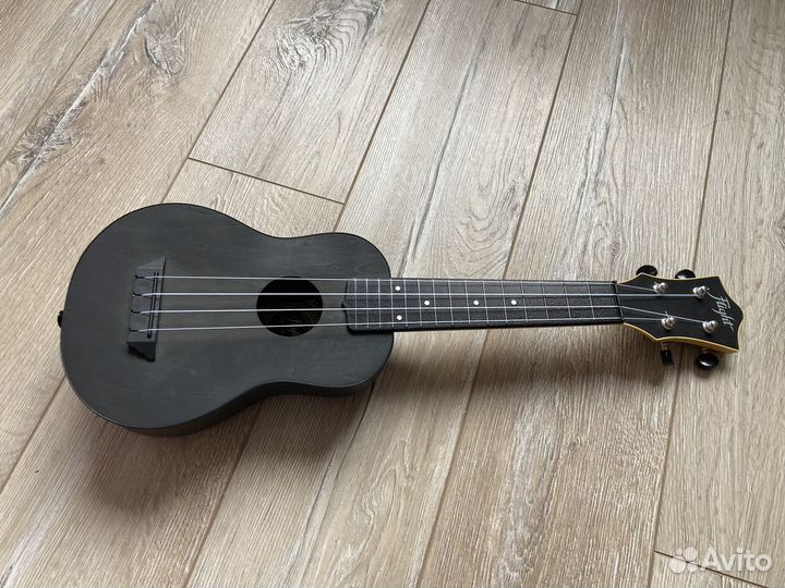 Укулеле flight