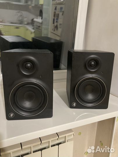 Студийные мониторы Mackie MR5 mk2