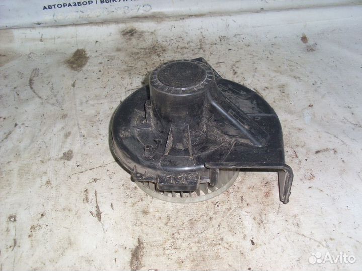 Мотор отопителя Skoda Fabia 1